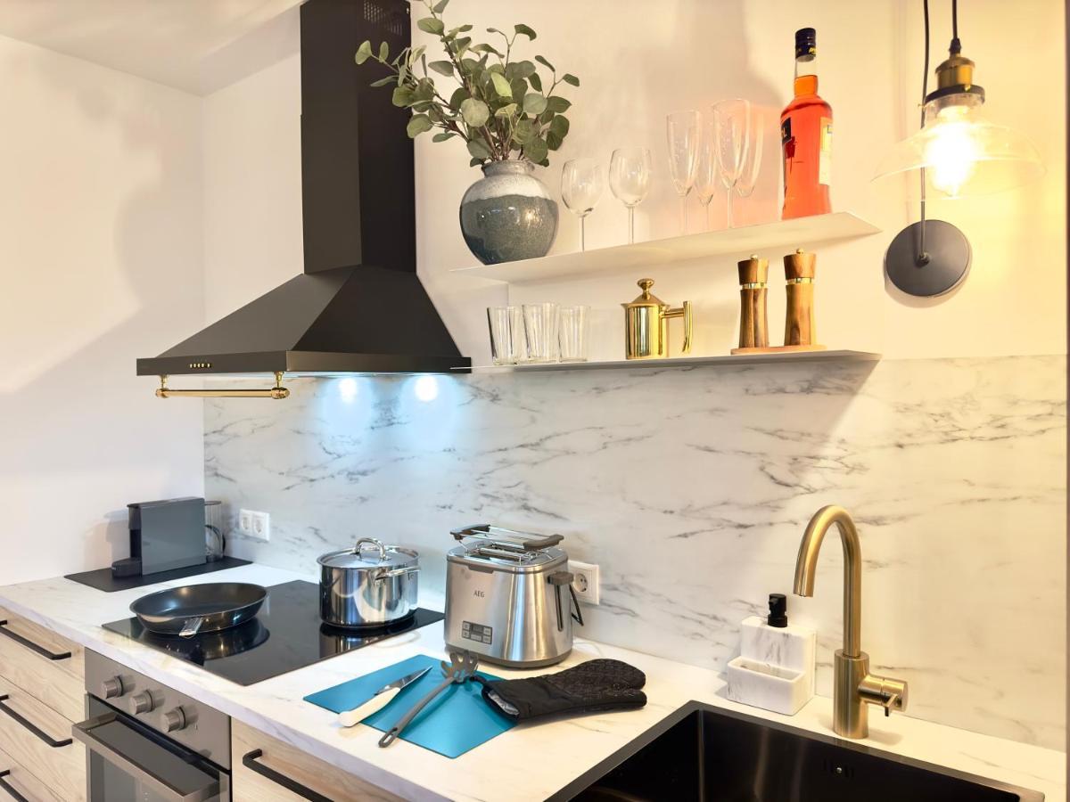 Flair Apartments Vorarlberg - Stilvolles Wohnen Nahe Bodensee & Alpen - Kueche, Balkon & Gratis Parkplatz Bregenz Buitenkant foto