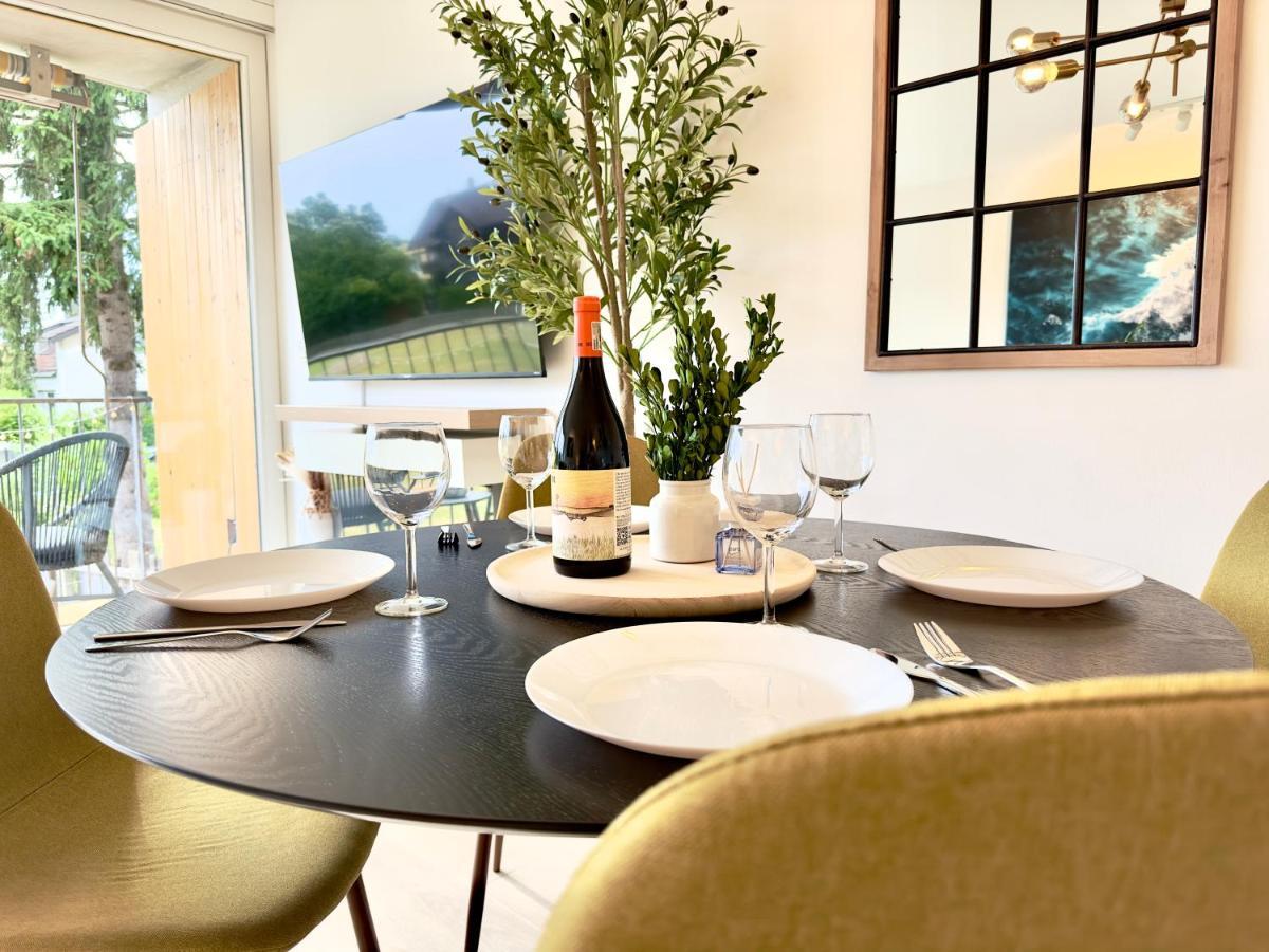 Flair Apartments Vorarlberg - Stilvolles Wohnen Nahe Bodensee & Alpen - Kueche, Balkon & Gratis Parkplatz Bregenz Buitenkant foto
