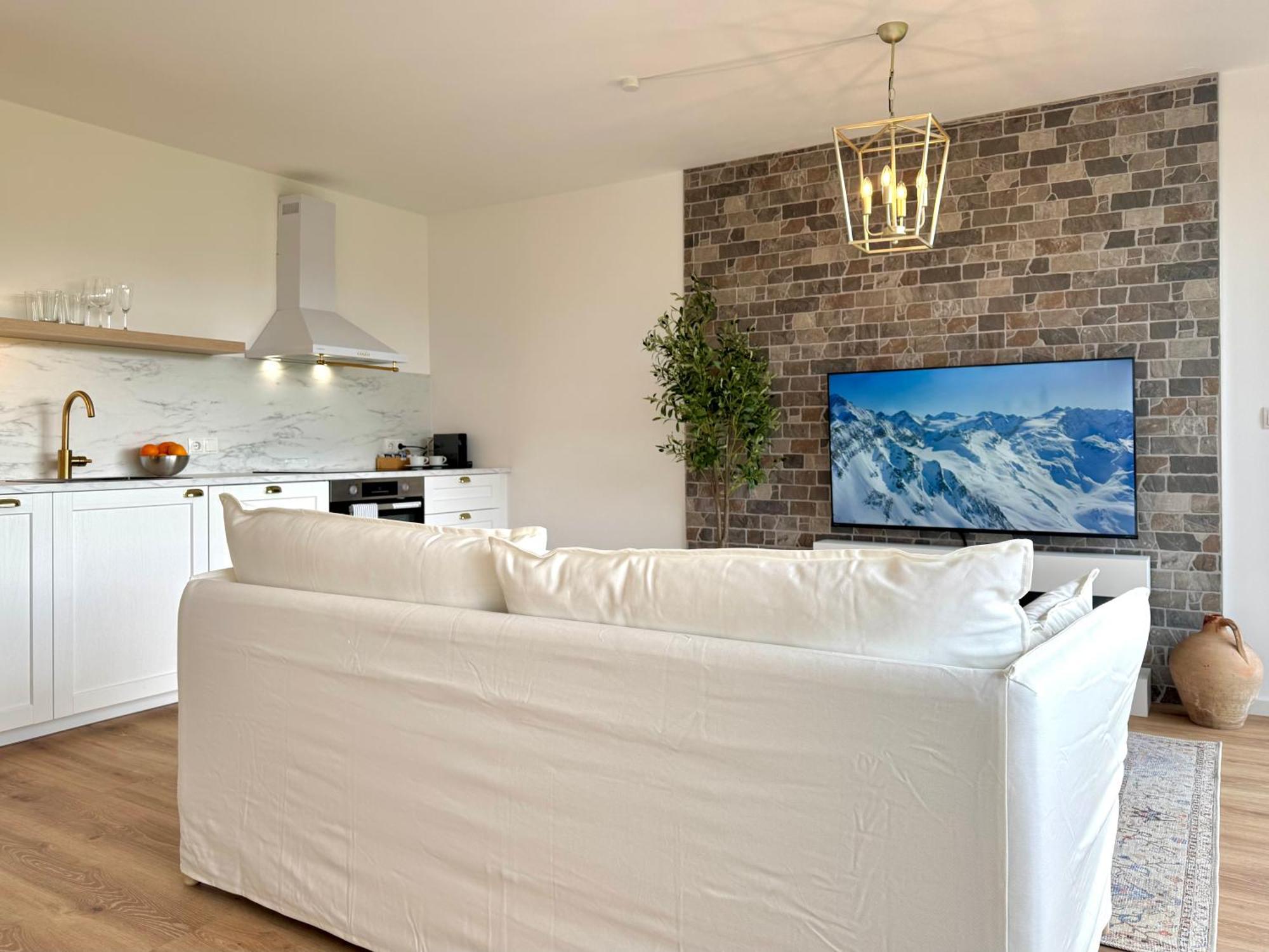 Flair Apartments Vorarlberg - Stilvolles Wohnen Nahe Bodensee & Alpen - Kueche, Balkon & Gratis Parkplatz Bregenz Buitenkant foto